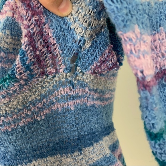 Vintage Partners Mervyn’s V-neck sweater stripe ombré Marked L fits like a Small - Picture 9 of 14